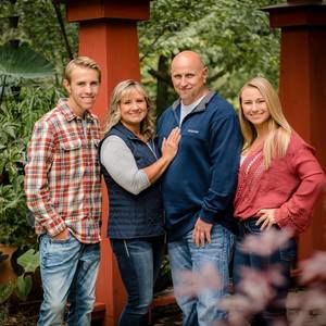 Meet your Posher, Kim